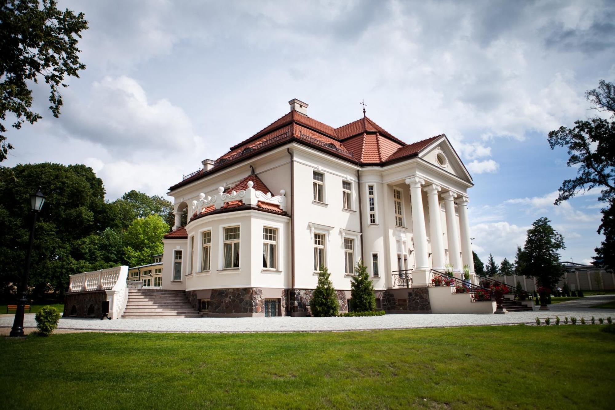 Palac Tlokinia Kaliszki Buitenkant foto